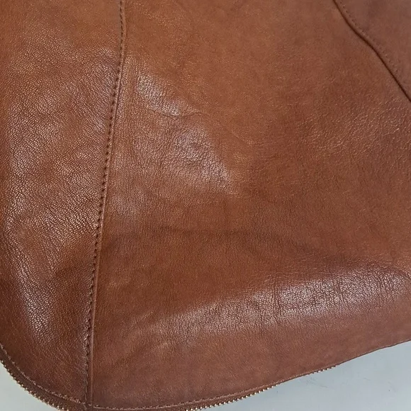 Fossil large leather shoulder bag zipper detail gold brass hardware - Picture 13 of 17